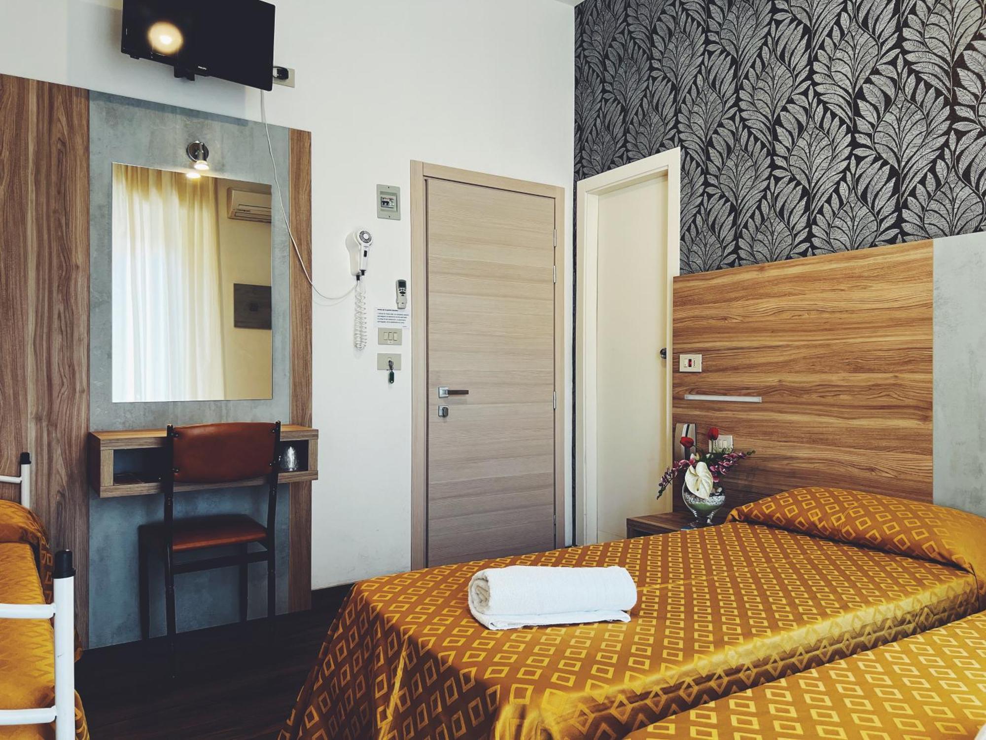 Hotel Ramona Rimini Buitenkant foto