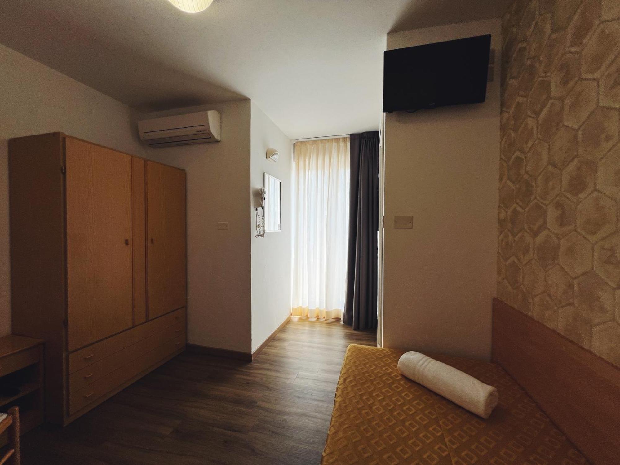 Hotel Ramona Rimini Buitenkant foto