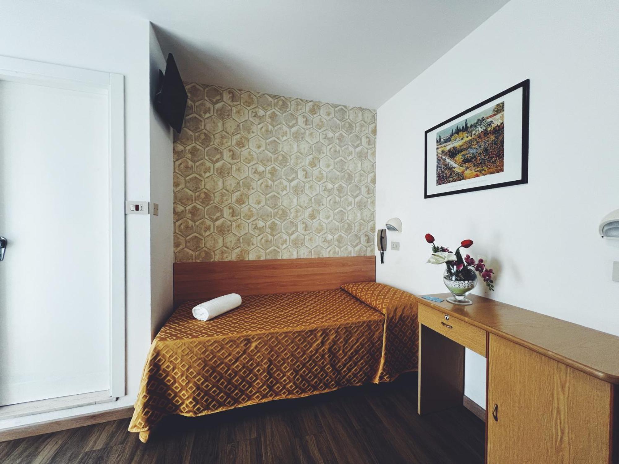 Hotel Ramona Rimini Buitenkant foto
