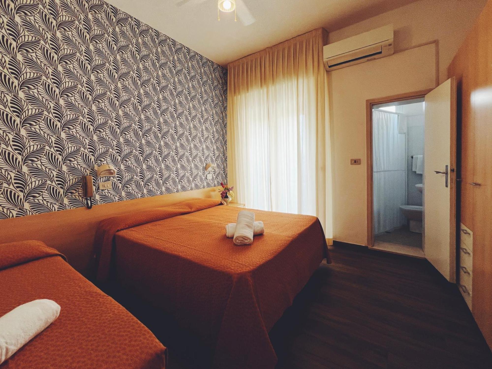Hotel Ramona Rimini Buitenkant foto