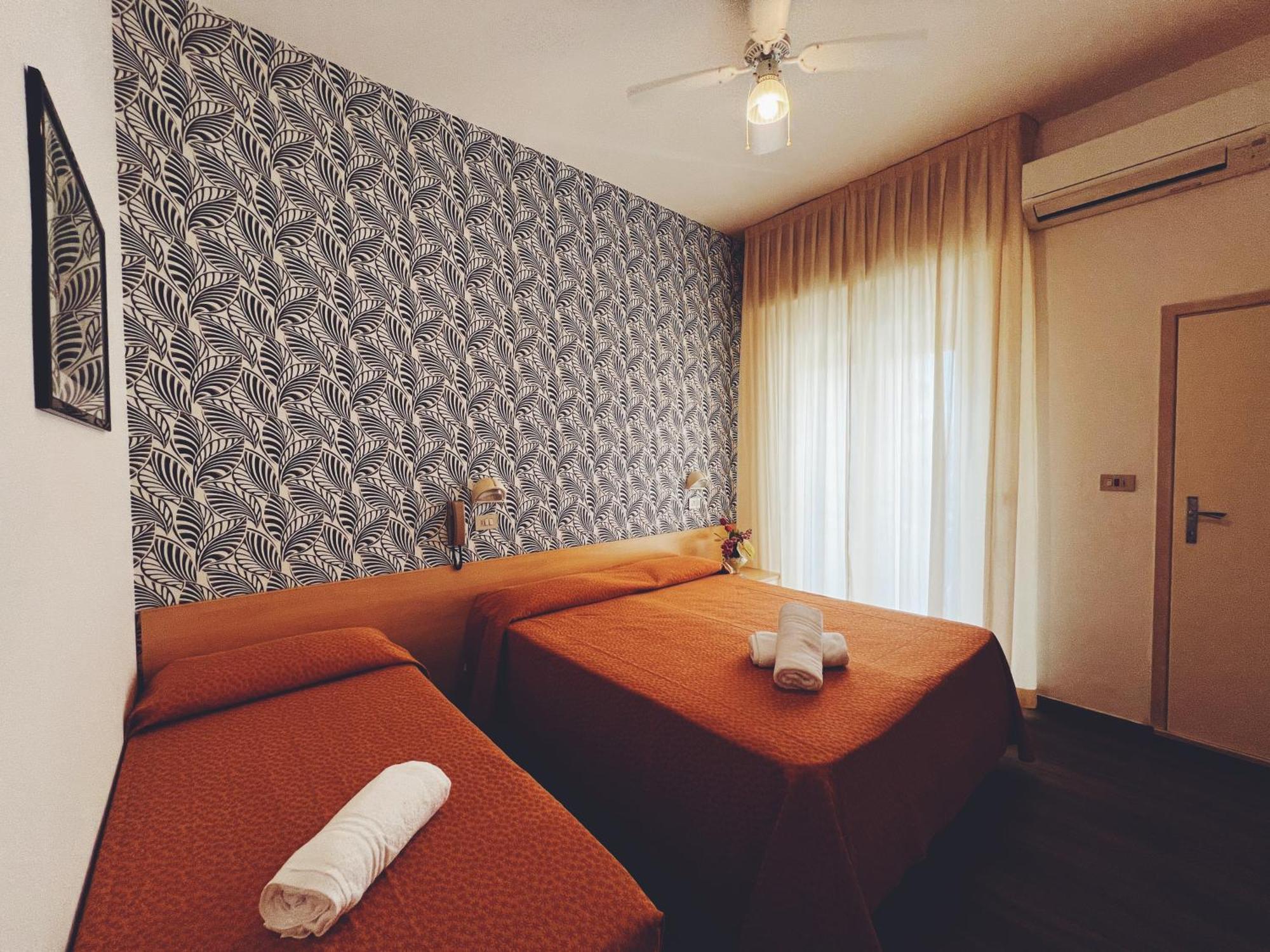 Hotel Ramona Rimini Buitenkant foto